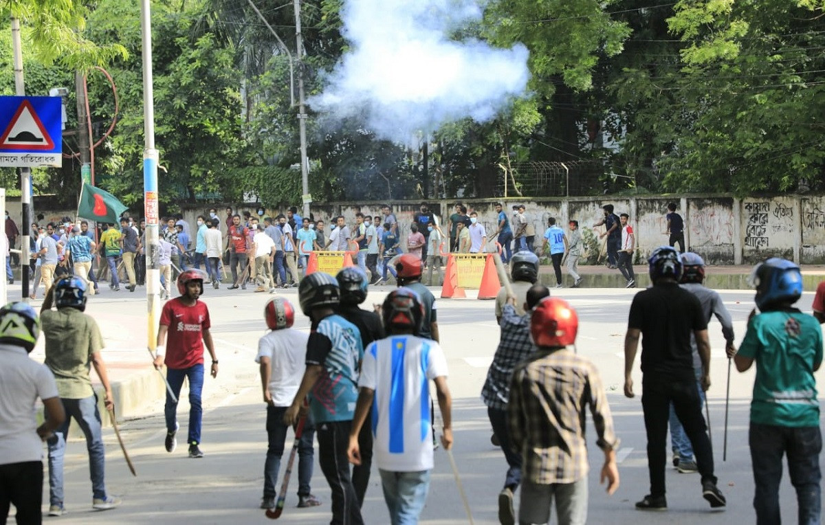 Protestors to hold funeral procession for victims at 2pm