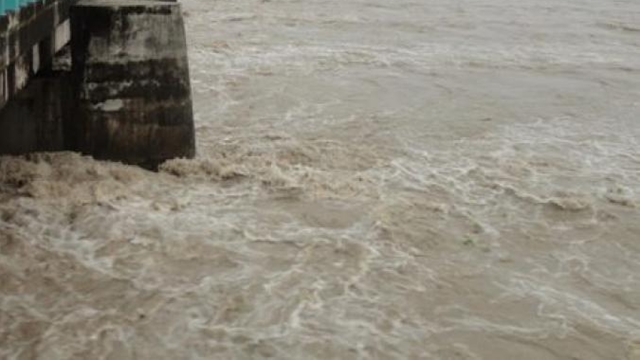 Teesta full of water again as flow nearly trebles overnight